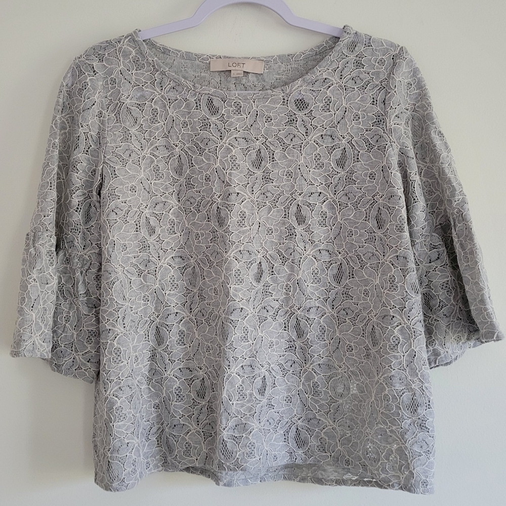 LOFT Floral Crochet Overlay 3/4 Bell Sleeve Cropped Cottagecore Grey Top‎ S
